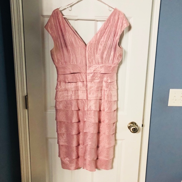 🌸🌸🌸 Pink Multi-tier Ruffle Dress - Picture 3 of 3